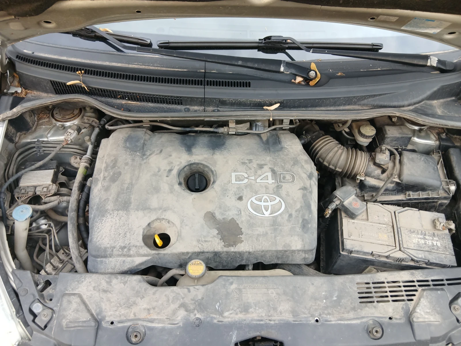 Toyota Corolla verso, снимка 4 - Автомобили и джипове - 56418639
