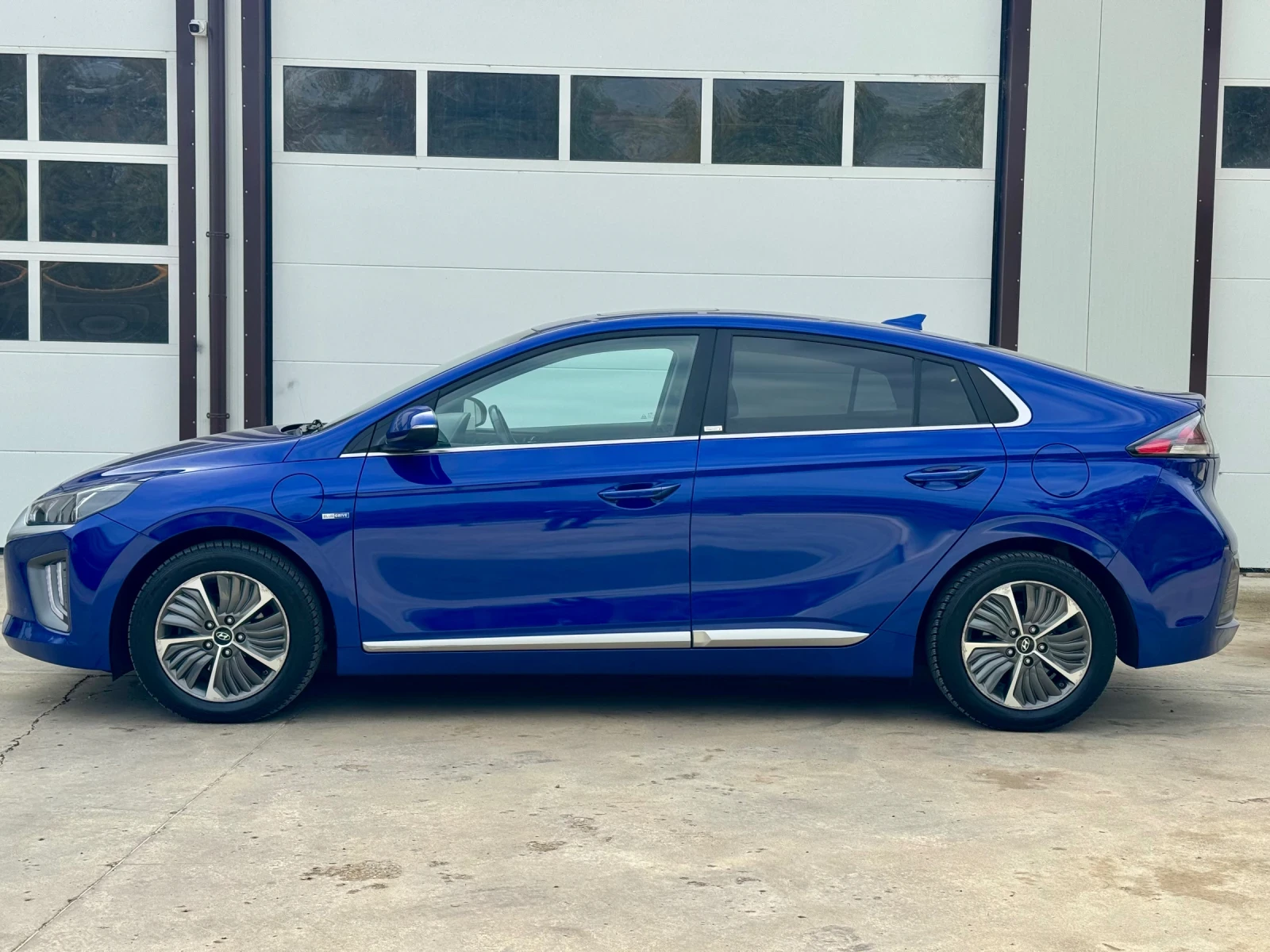 Hyundai Ioniq * Premium* Plug-in Hybrid* TOP* FULL*  | Mobile.bg � ����������� 4