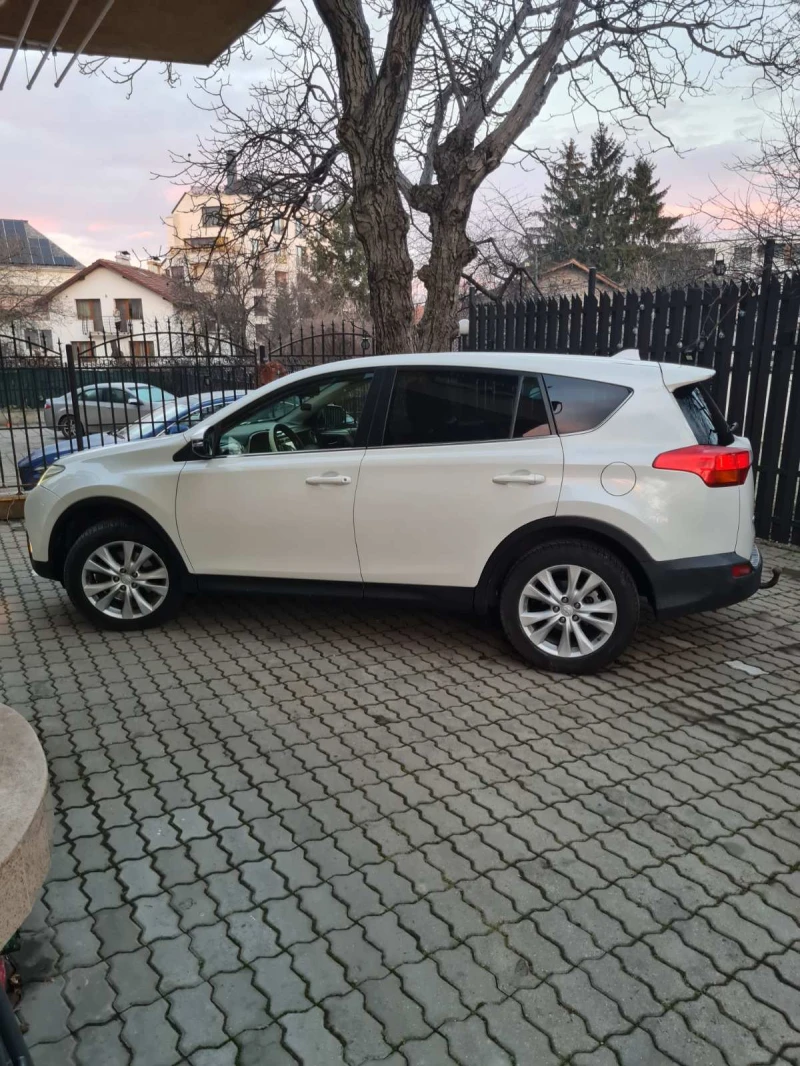 Toyota Rav4, снимка 13 - Автомобили и джипове - 49122879