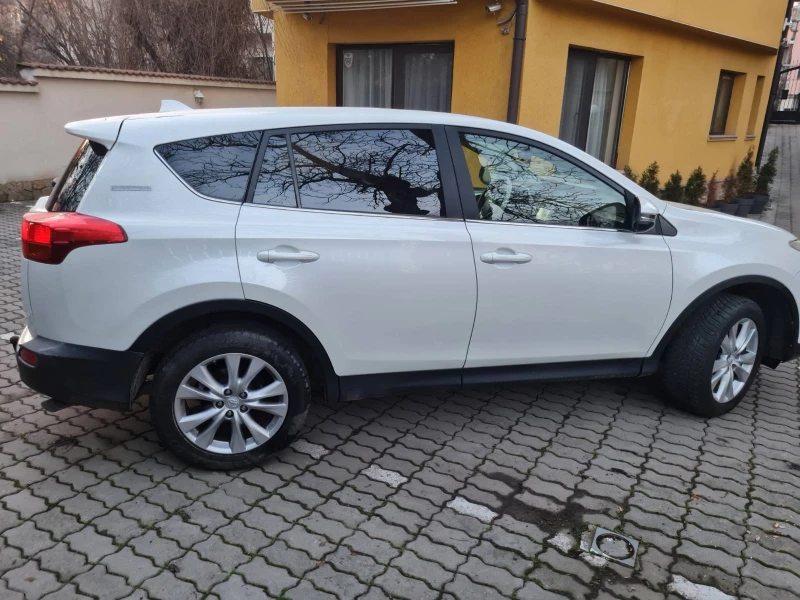 Toyota Rav4, снимка 14 - Автомобили и джипове - 49122879