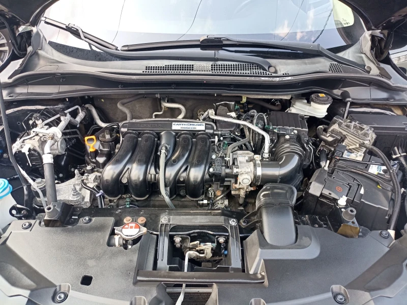 Honda Hr-v 1.5i, снимка 15 - Автомобили и джипове - 52412454