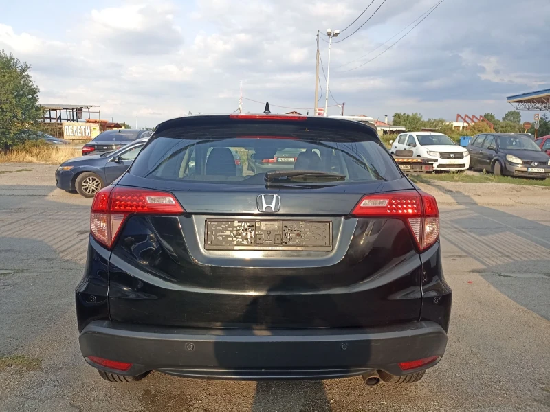 Honda Hr-v 1.5i, снимка 6 - Автомобили и джипове - 52412454