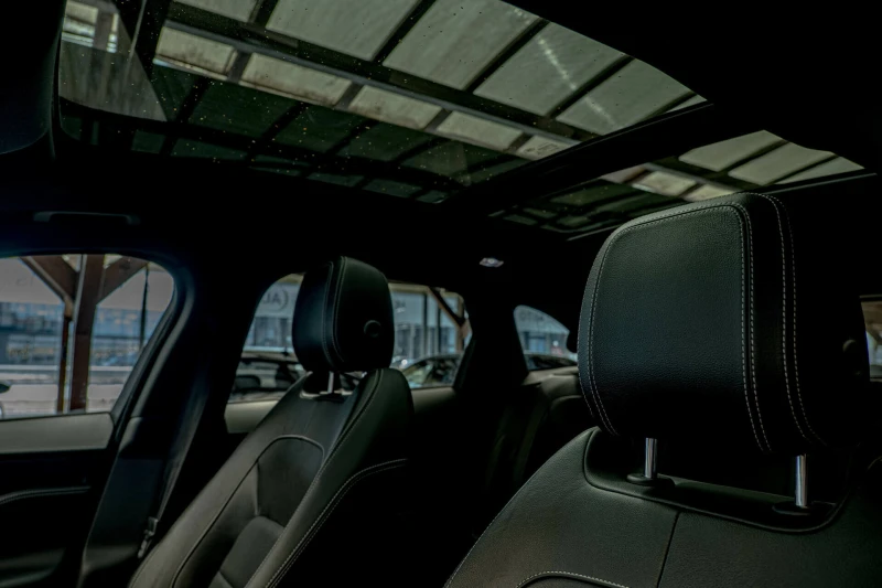 Jaguar F-PACE 3.0d/AWD/R-Sport/Meridian/Камера/Lane Assist, снимка 15 - Автомобили и джипове - 51637417