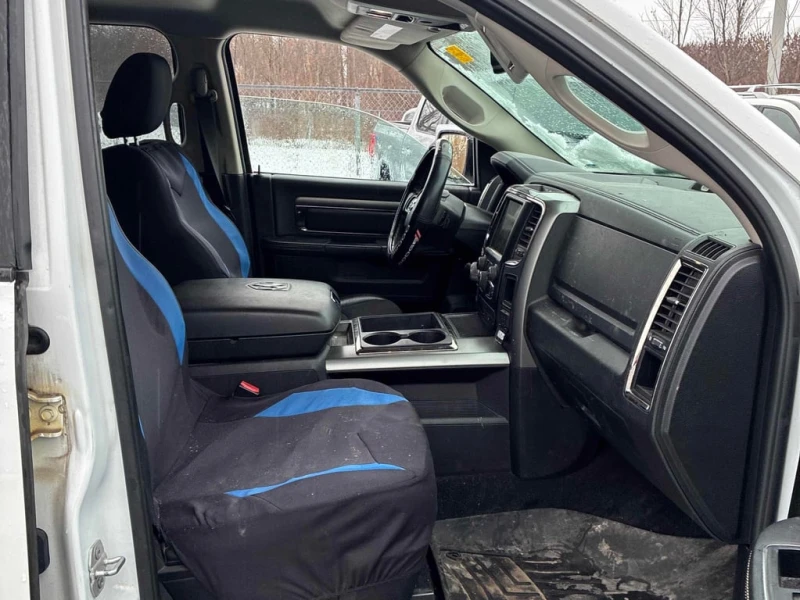 Dodge RAM 1500 * Sport * CARFAX * БЕЗ ПЪРВОНАЧАЛНА ВНОСКА, снимка 16 - Автомобили и джипове - 53166577