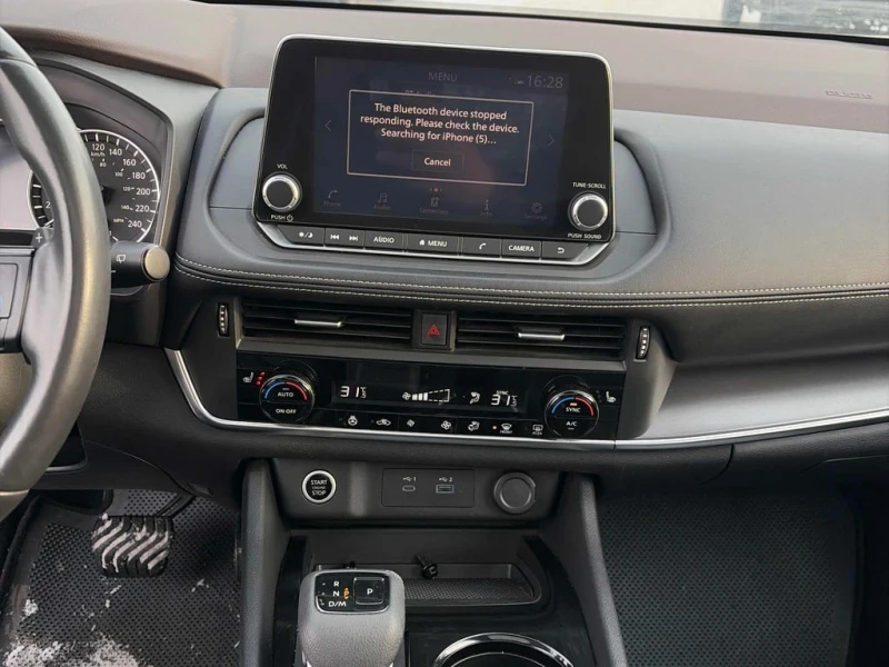 Nissan Rogue * AWD SV Moonroof / 360 / ПОДГРЕВИ / CARFAX, снимка 9 - Автомобили и джипове - 53271184