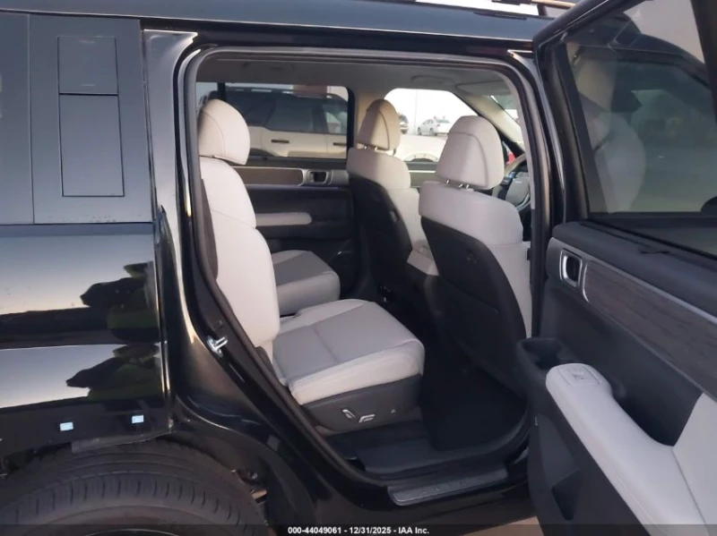 Hyundai Santa fe 1.6l Hybrid Calligraphy, снимка 8 - Автомобили и джипове - 53597903