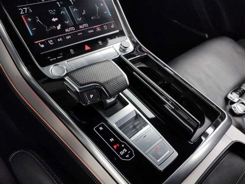 Audi Q8 50TDI* S-LINE* МАСАЖ, снимка 9 - Автомобили и джипове - 54212359