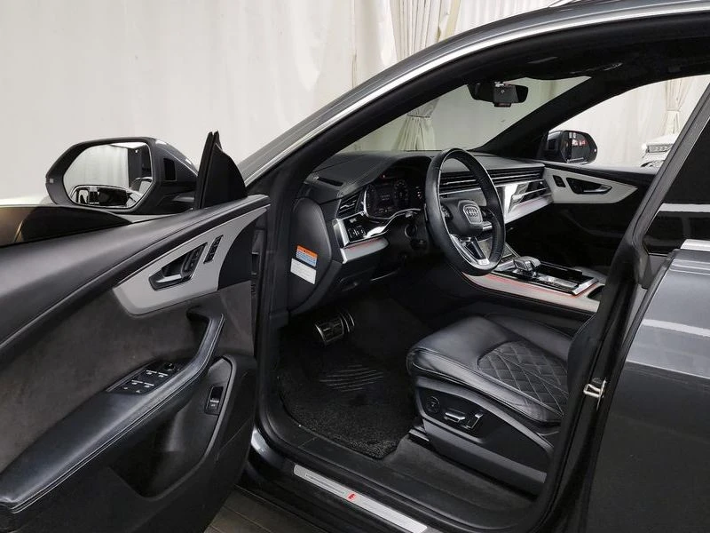 Audi Q8 50TDI* S-LINE* МАСАЖ, снимка 10 - Автомобили и джипове - 54212359