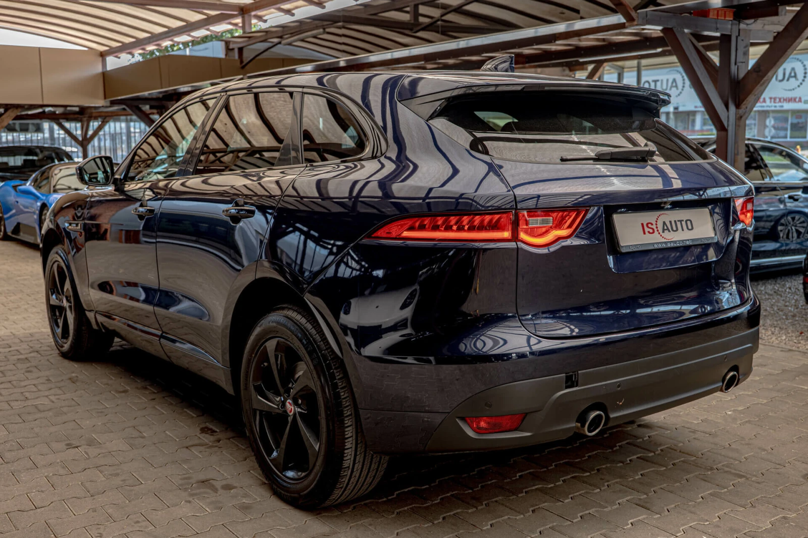 Jaguar F-PACE 3.0d/AWD/R-Sport/Meridian/Камера/Lane Assist - изображение 6