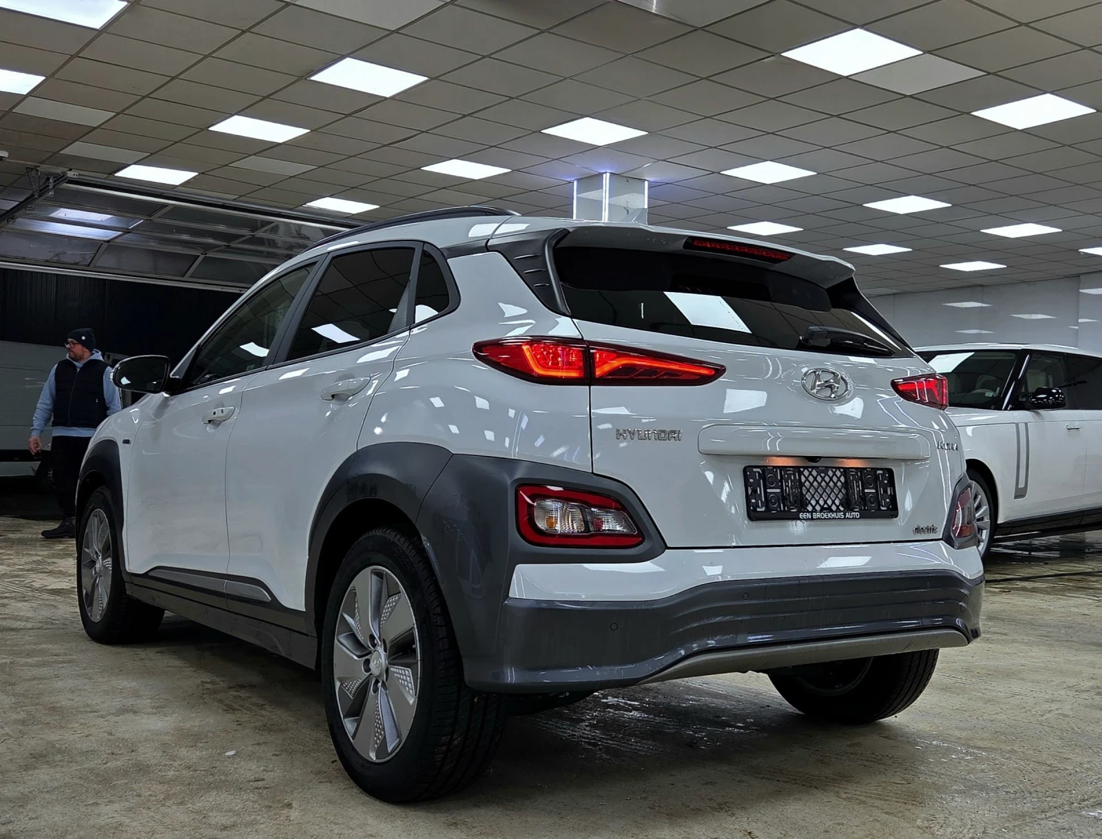 Hyundai Kona 64KWh/Premium/Термопомпа - изображение 4