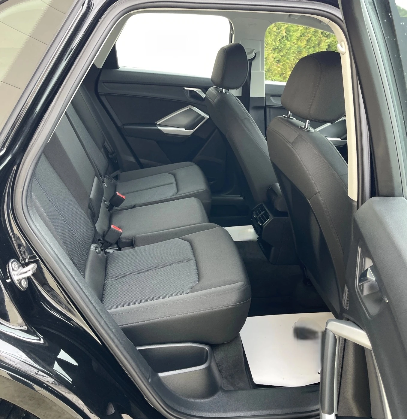 Audi Q3, снимка 6 - Автомобили и джипове - 53813273