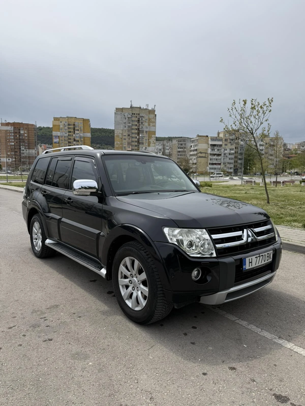 Mitsubishi Pajero, снимка 2 - Автомобили и джипове - 54363763