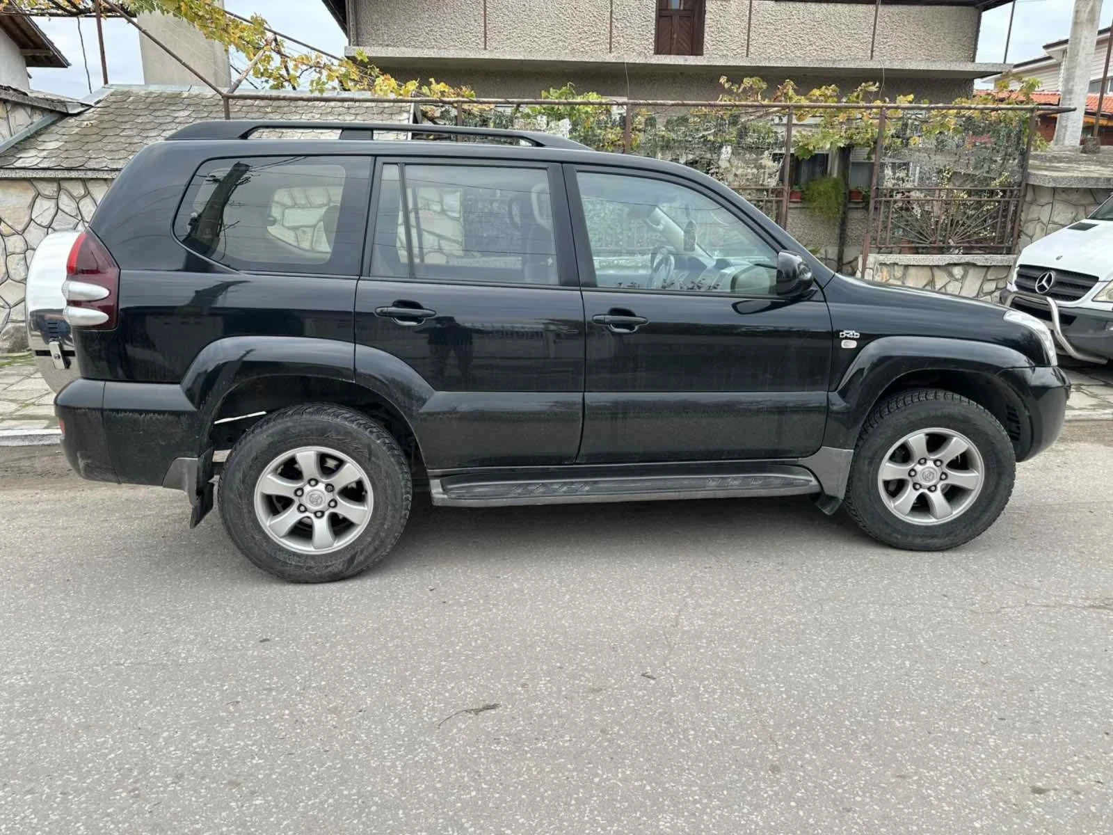 Toyota Land cruiser 3.0 TD, снимка 3 - Автомобили и джипове - 55165724