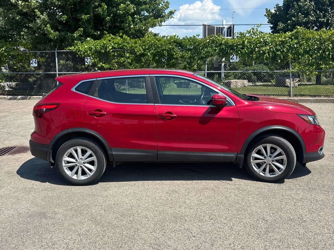 Nissan Qashqai * AWD CVT * CARFAX * ЦЕНА ДО БГ, снимка 3 - Автомобили и джипове - 55224362