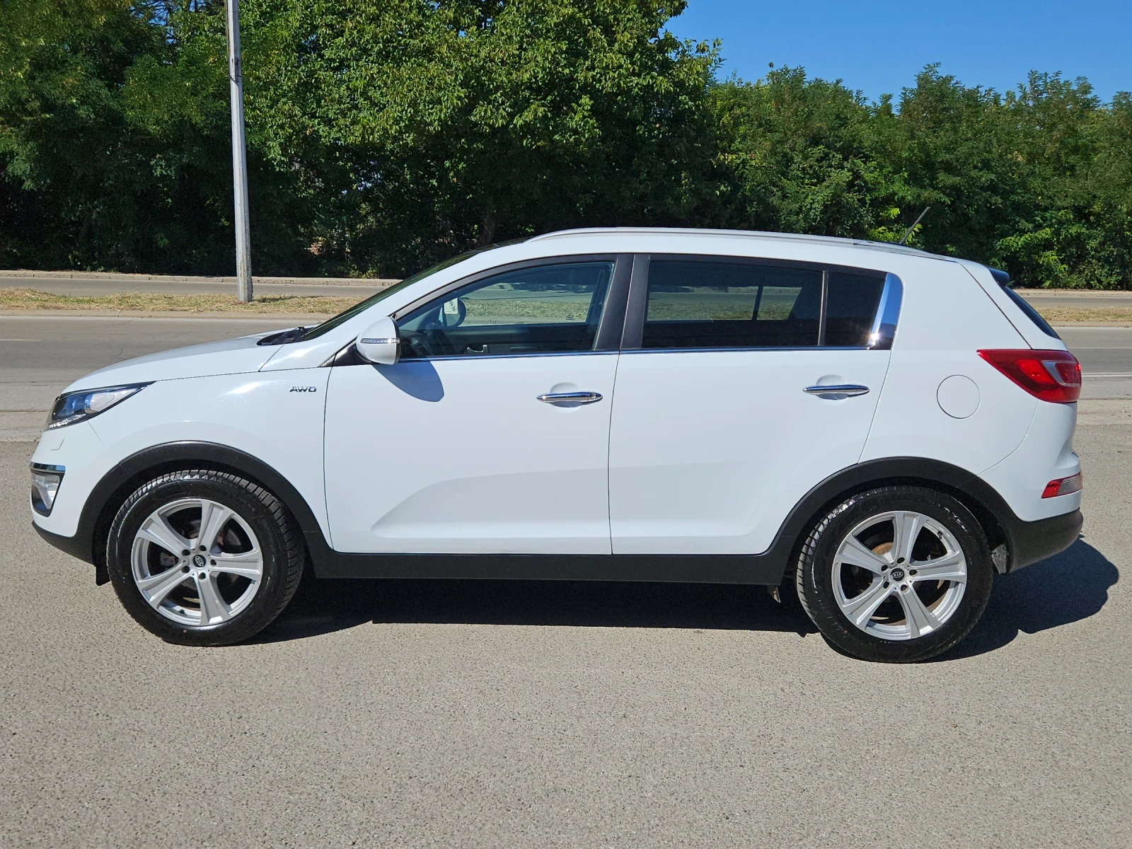 Kia Sportage 2.0crdi---FULL--4X4, снимка 8 - Автомобили и джипове - 55477887