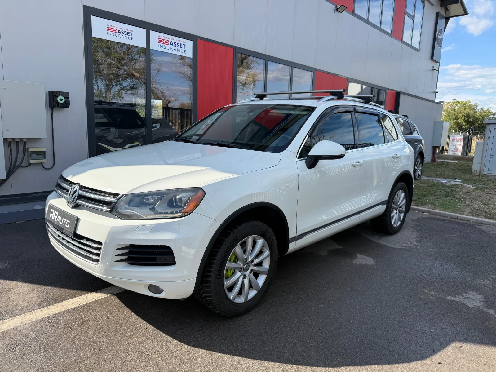 VW Touareg 3.0 TDI R-line, снимка 2 - Автомобили и джипове - 56223242