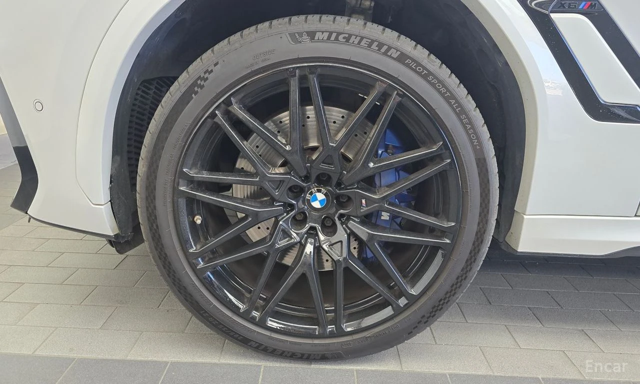 BMW X6 M* POWER* BOWER* WILKINS* ОБДУХВАНЕ* ДИСТРОНИК* ХЕ, снимка 5 - Автомобили и джипове - 56301045