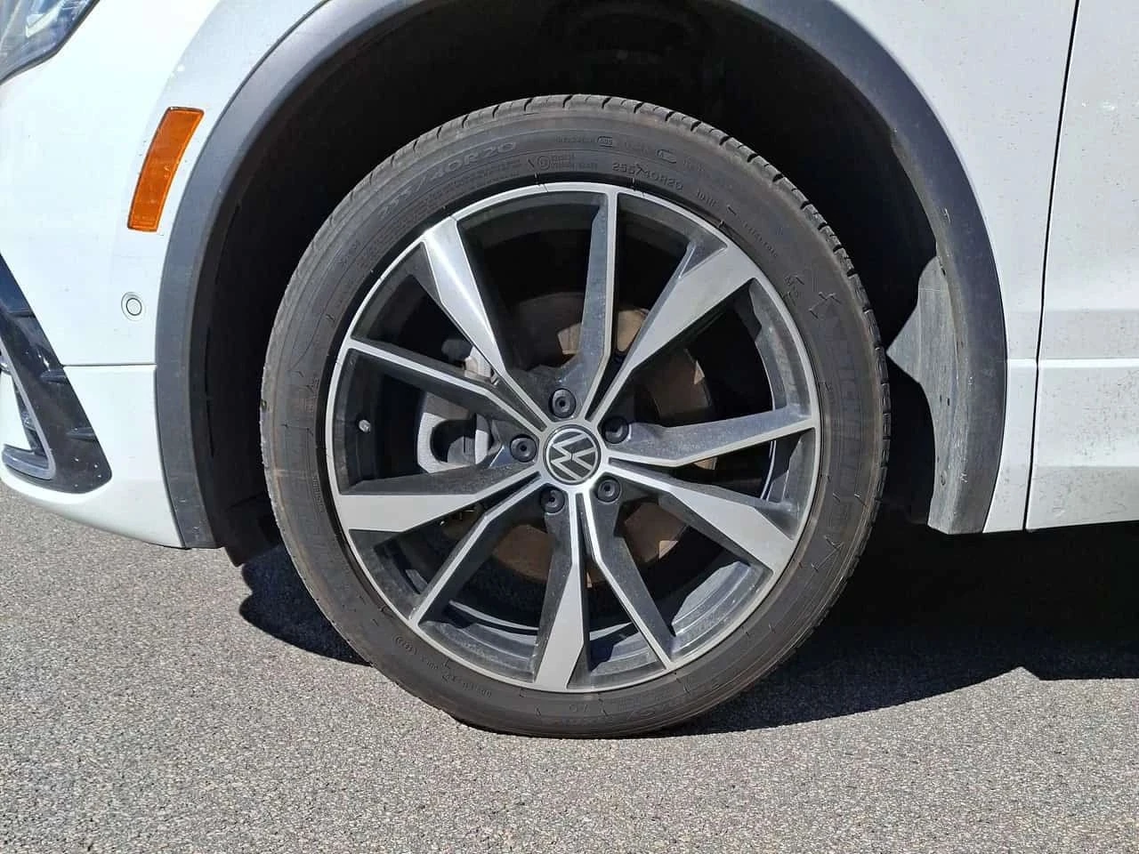 VW Tiguan, снимка 7 - Автомобили и джипове - 56685484