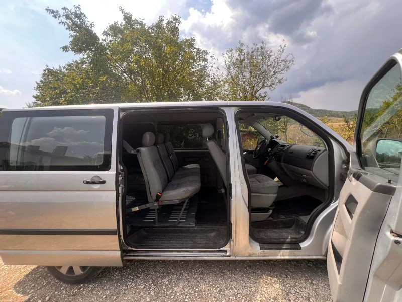 VW Transporter T 5, снимка 6 - Бусове и автобуси - 47483909