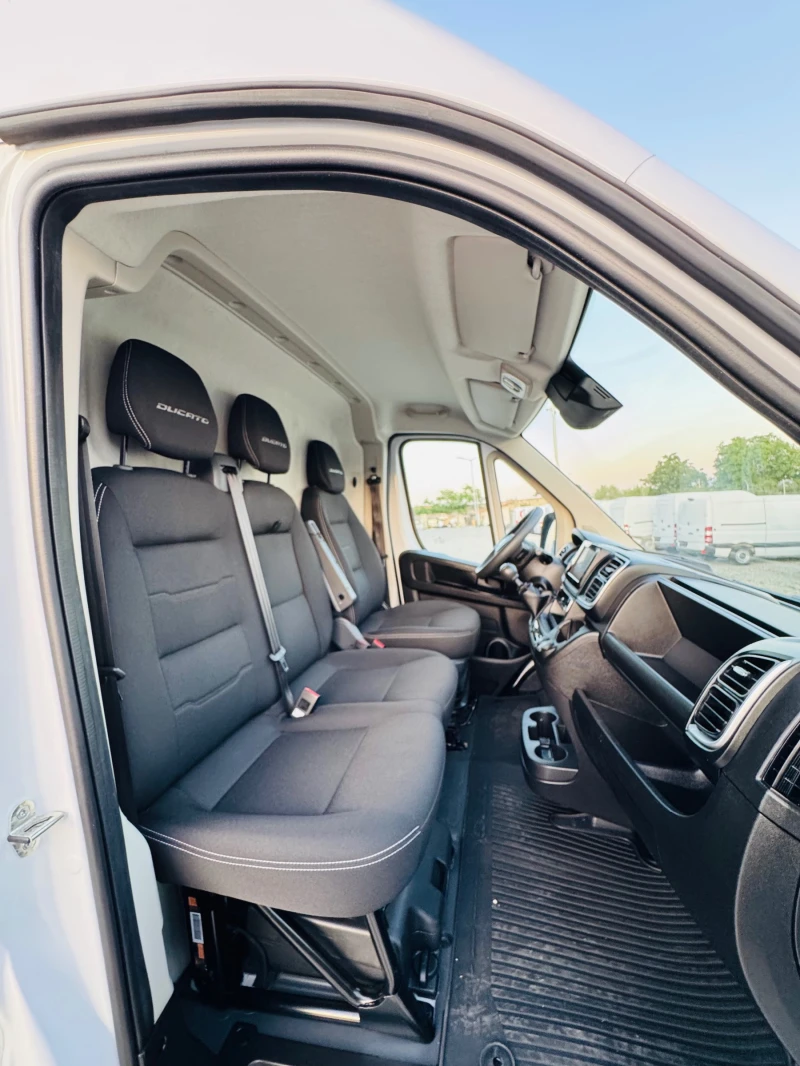 Fiat Ducato 2броя!Немски!ЧИСТО НОВИ!ТОП!ТОП!ТОП!НАВИ!КЛИМАТР!, снимка 10 - Бусове и автобуси - 50779189