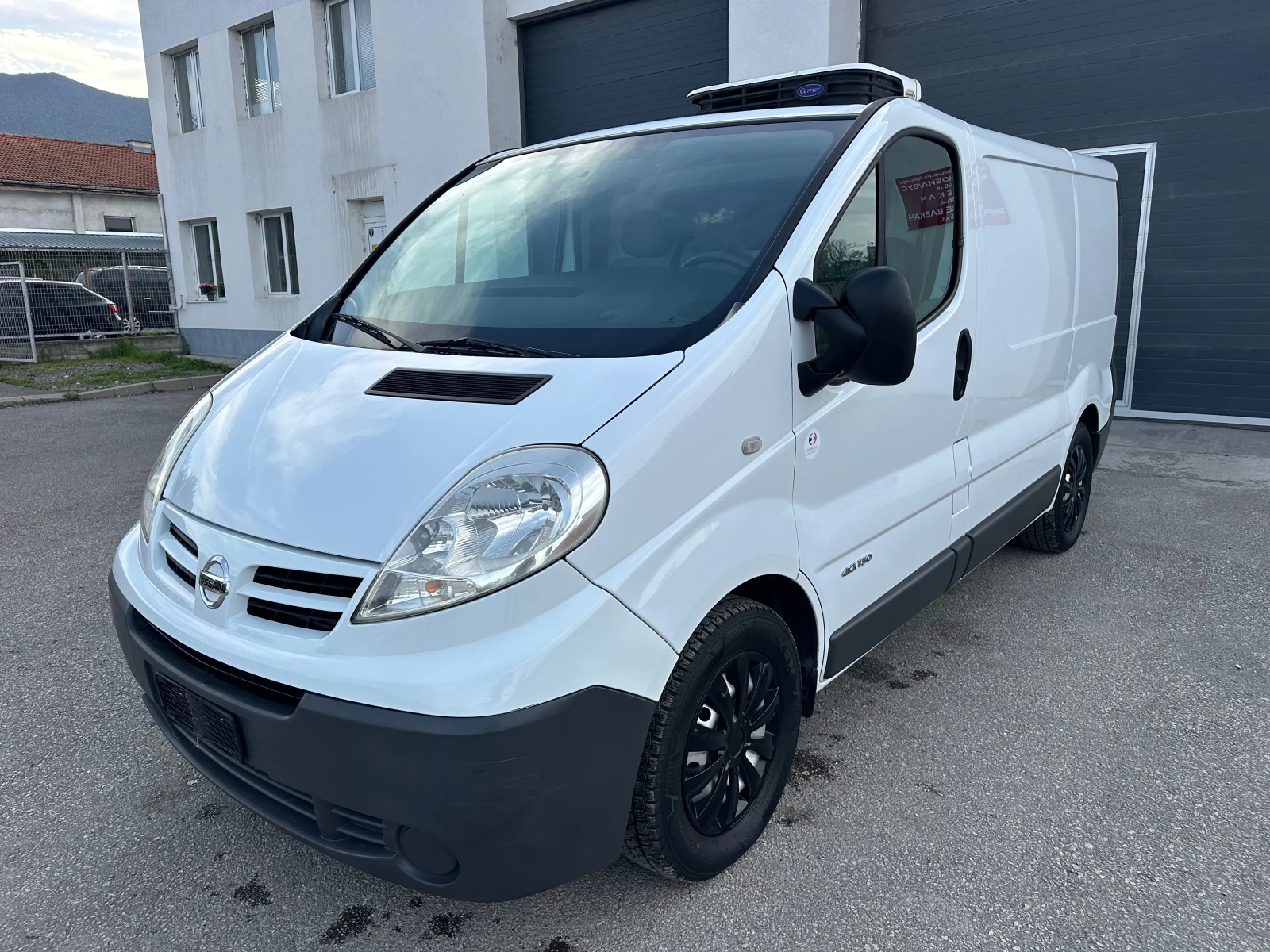 Renault Trafic 2.5DCi Хладилен Италия 147000км Климатик - изображение 3