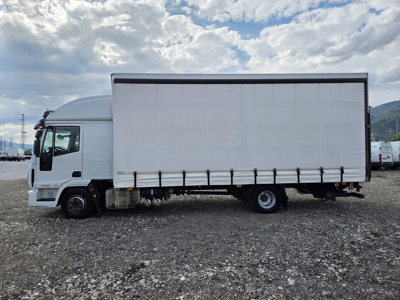 Iveco Eurocargo 90E22, Климатик, Спална Кабина, Падащ борд - изображение 2