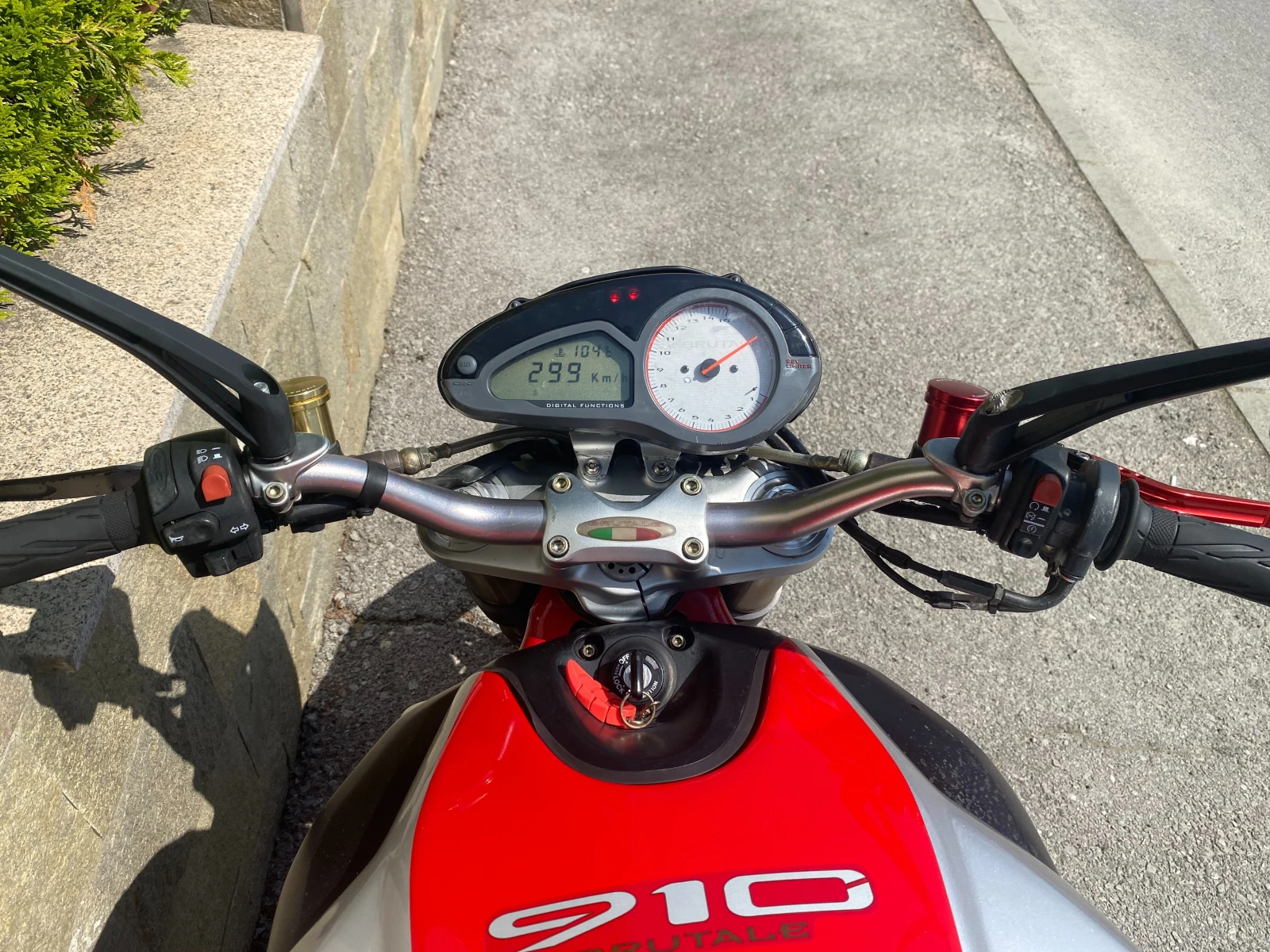 MV Agusta Brutale Brutale 910 | Mobile.bg   11