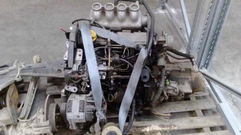 Двигател за Renault Megane, снимка 1 - Части - 30160654