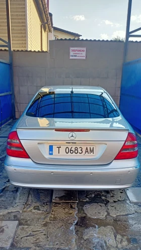 Mercedes-Benz E 270 CDI, снимка 9