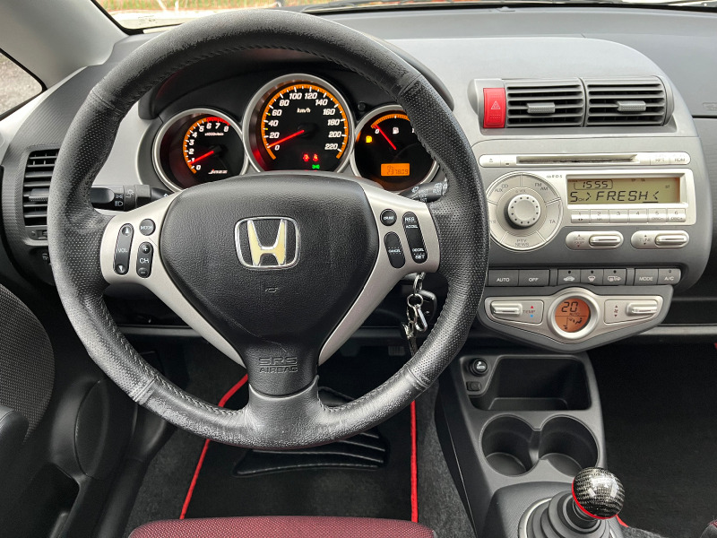 Honda Jazz Sport   Recaro  Swiss, снимка 14 - Автомобили и джипове - 42882753