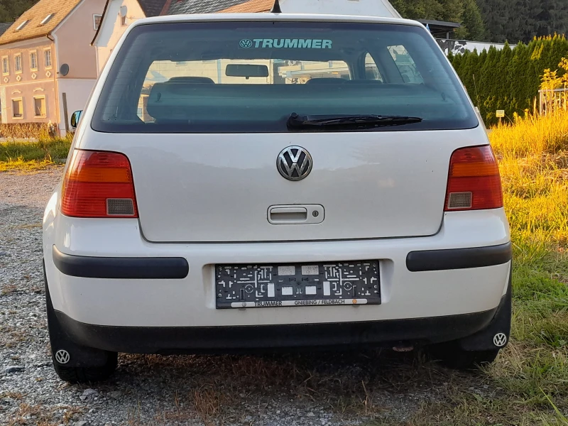 VW Golf 1.9 TDI/AUTOMATIC, снимка 6 - Автомобили и джипове - 44871923