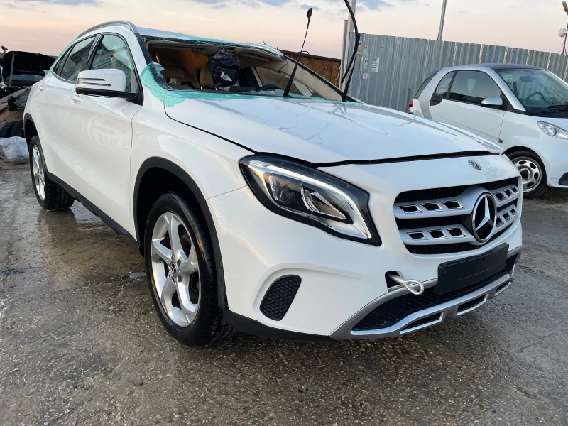 Mercedes-Benz GLA 180 GLA 180, снимка 1 - Автомобили и джипове - 47806546