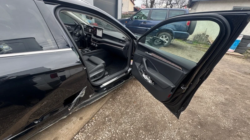 Skoda Superb 2024 Skoda Superb Combi 1.5 TSI mHEV 110kW L&K, снимка 7 - Автомобили и джипове - 52911736