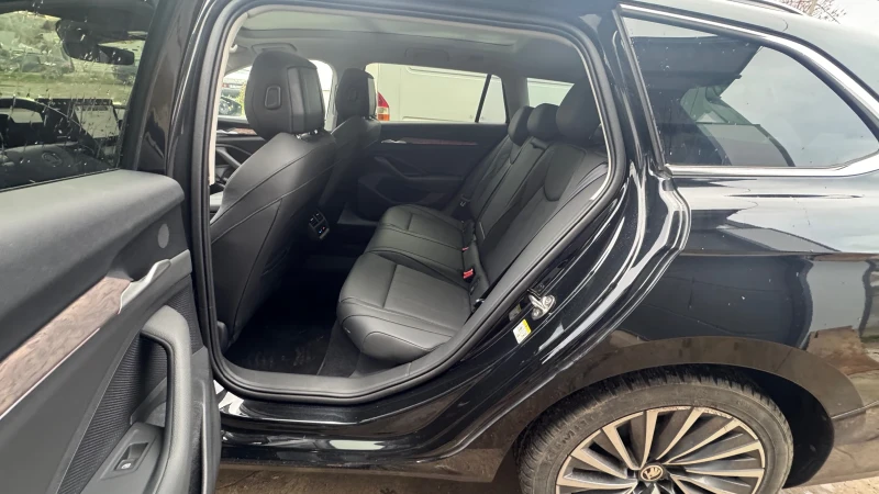 Skoda Superb 2024 Skoda Superb Combi 1.5 TSI mHEV 110kW L&K, снимка 10 - Автомобили и джипове - 52911736