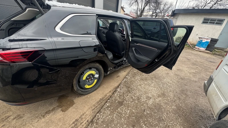 Skoda Superb 2024 Skoda Superb Combi 1.5 TSI mHEV 110kW L&K, снимка 6 - Автомобили и джипове - 52911736