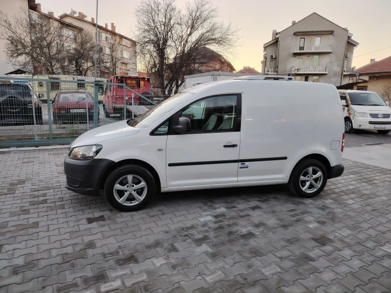 VW Caddy 1.6TDI Хладилно , снимка 2 - Автомобили и джипове - 48962264