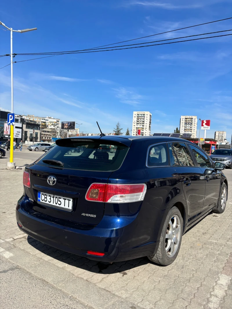 Toyota Avensis 2.0 D-4D, снимка 6 - Автомобили и джипове - 49421495