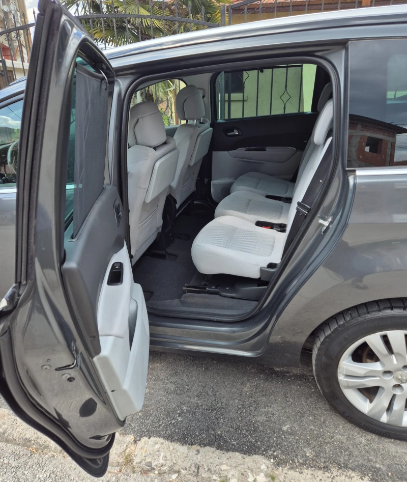 Peugeot 5008 2.0 HDI, снимка 9 - Автомобили и джипове - 50055745