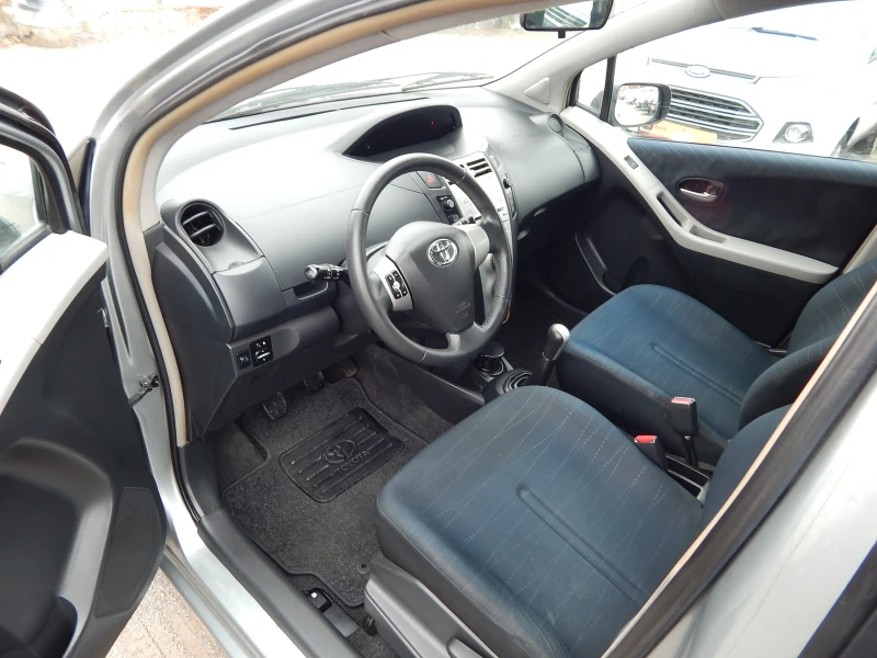 Toyota Yaris 1.3VVT-I* 86000km* , снимка 9 - Автомобили и джипове - 52087560