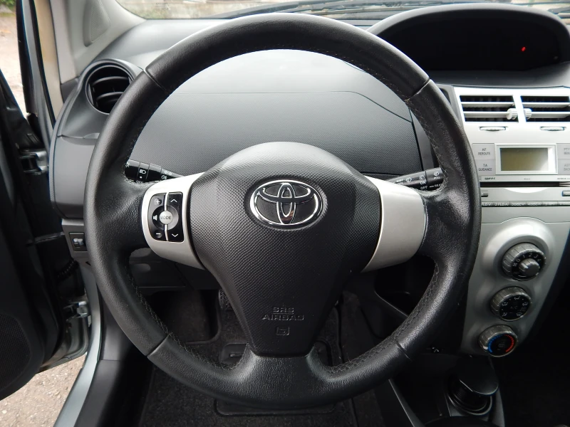 Toyota Yaris 1.3VVT-I* 86000km* , снимка 16 - Автомобили и джипове - 52087560