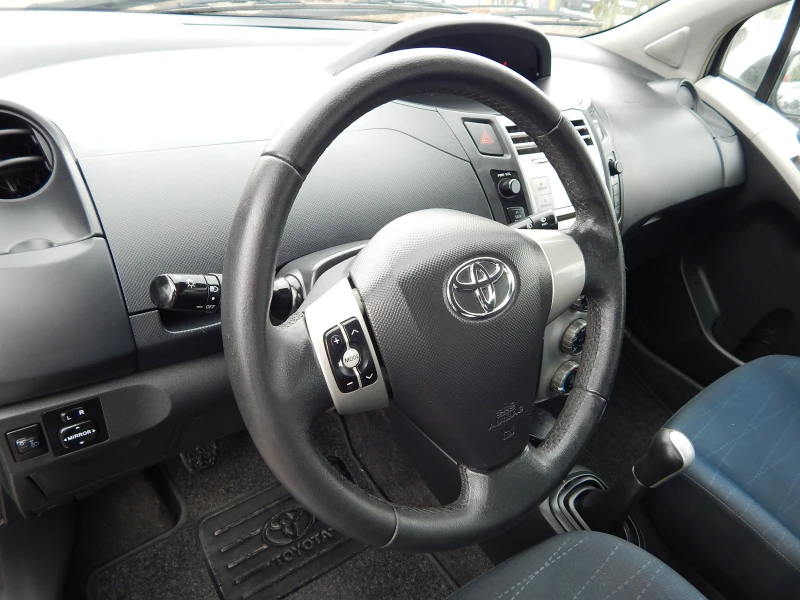 Toyota Yaris 1.3VVT-I* 86000km* , снимка 11 - Автомобили и джипове - 52087560