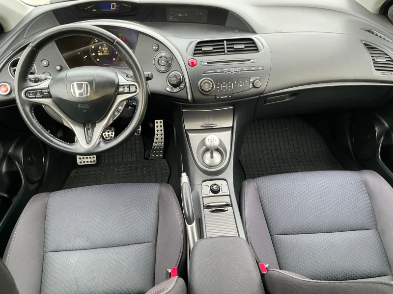 Honda Civic 1.4 i-VTEC, снимка 12 - Автомобили и джипове - 52352785