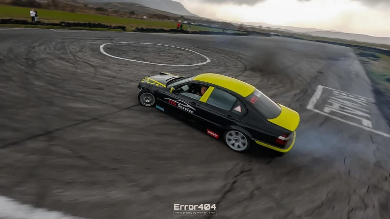 BMW 330, снимка 2 - Автомобили и джипове - 52362666