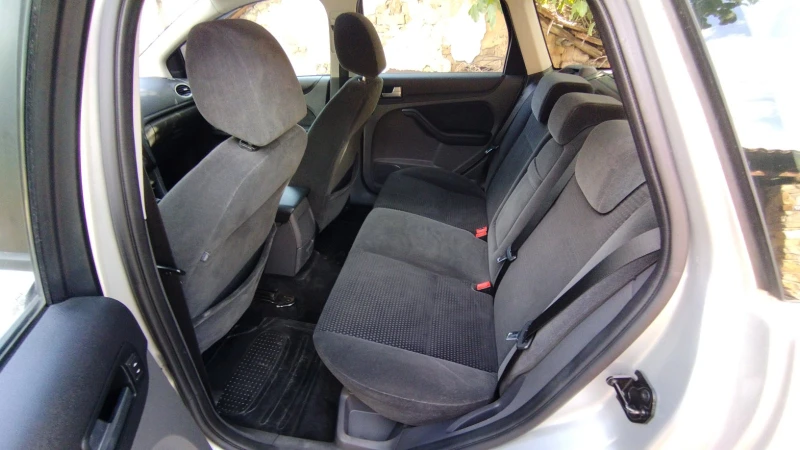 Ford Focus, снимка 15 - Автомобили и джипове - 52404053