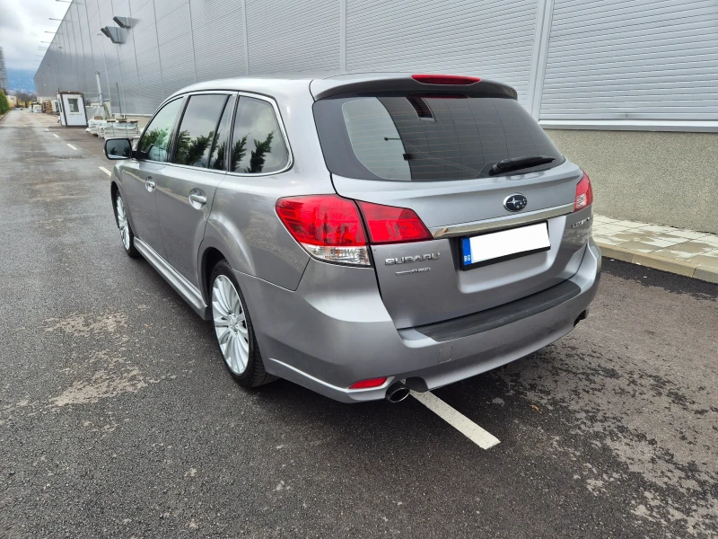 Subaru Legacy 2.5GT EXECUTIVE* СЕРВИЗНА ИСТОРИЯ , снимка 4 - Автомобили и джипове - 52596572