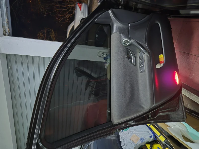 Renault Laguna, снимка 9 - Автомобили и джипове - 53374779