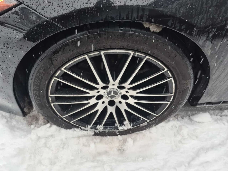 Mercedes-Benz C 300 CARFAX /Кожа/Нави/Подгрев/Панорама, снимка 16 - Автомобили и джипове - 53580339