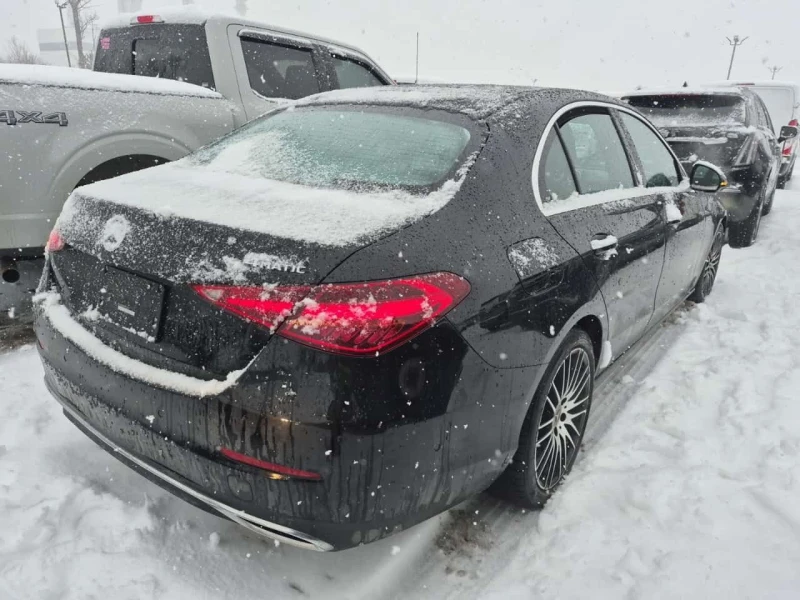 Mercedes-Benz C 300 CARFAX /Кожа/Нави/Подгрев/Панорама, снимка 3 - Автомобили и джипове - 53580339