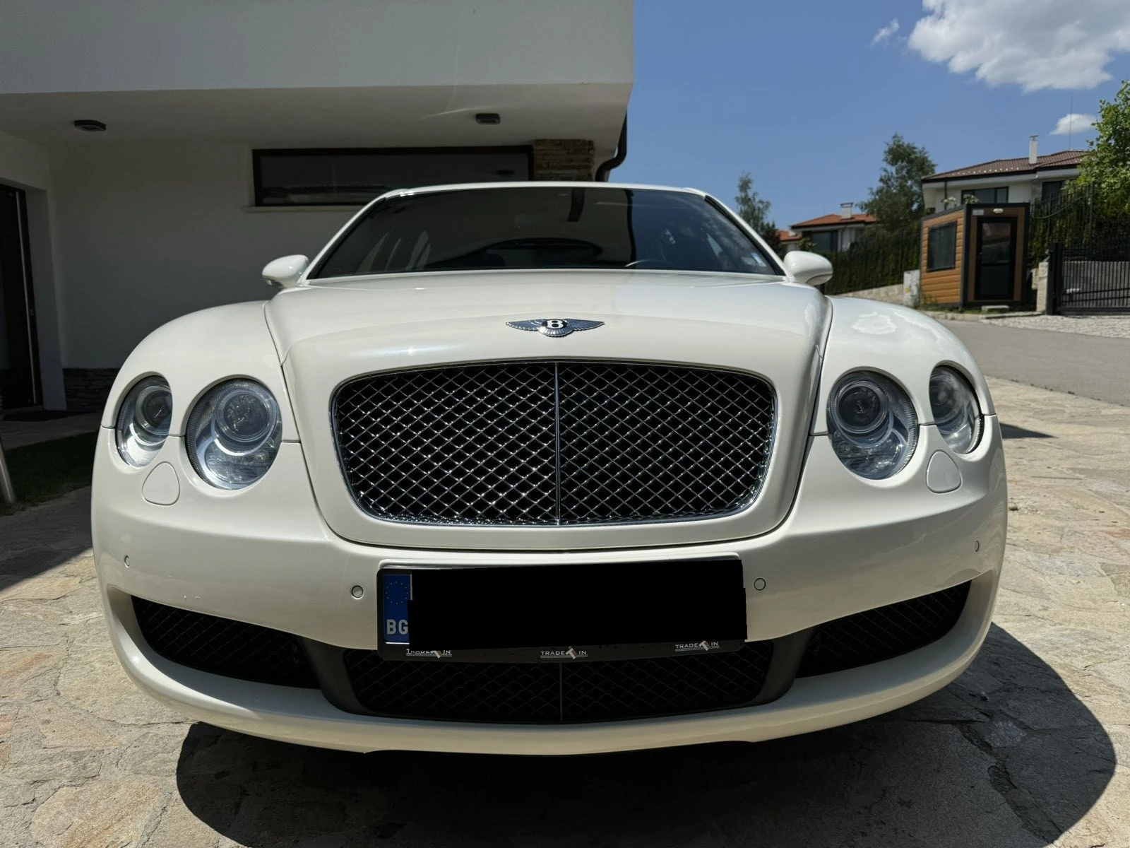 Bentley Flying Spur 6.0 W12 - изображение 2