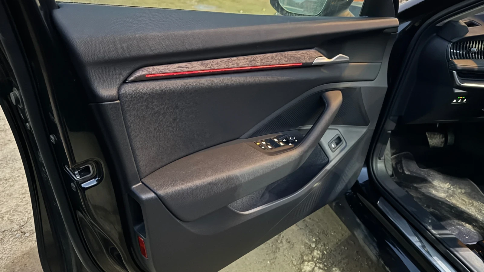 Skoda Superb 2024 Skoda Superb Combi 1.5 TSI mHEV 110kW L&K | Mobile.bg   13